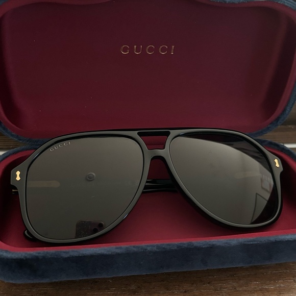 Gucci GG1042S | AUTHENTIC - Picture 2 of 7